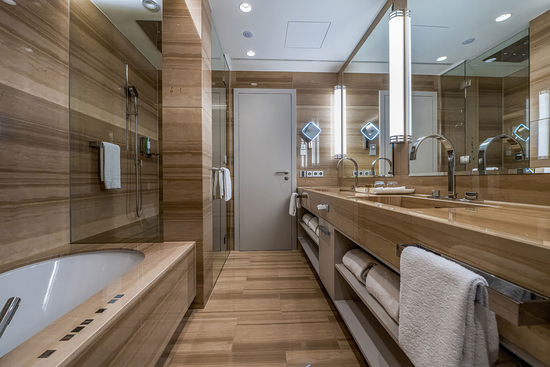 Suite_Wannenbad_Ingolstadt_Maritim 1